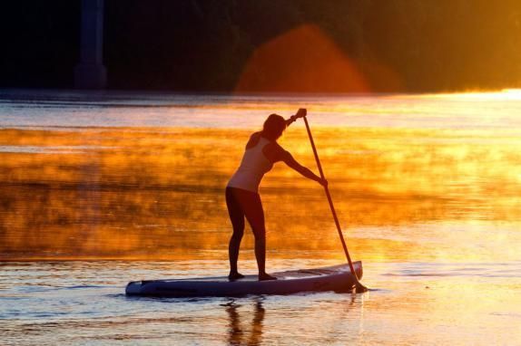 paddlebaording.jpg paddlebaording.jpg